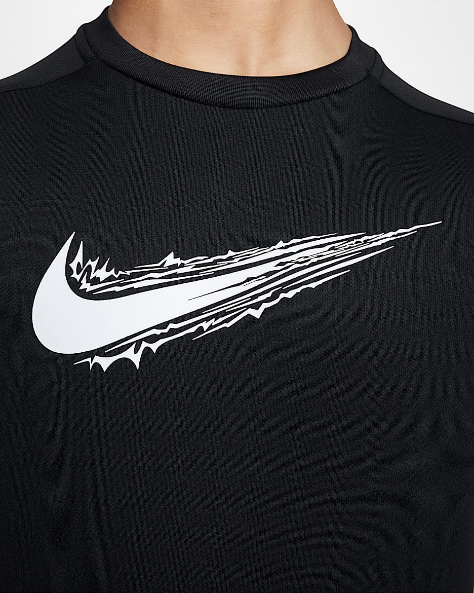 Nike large swoosh online